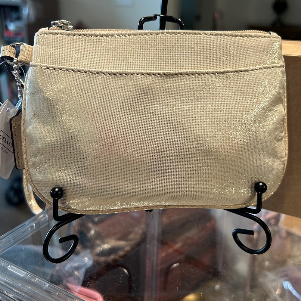 Coach Metallic Gold Wristlet 6.25”x 4” NIB Comes with Shopping Bag & Tissue - Picture 4 of 7